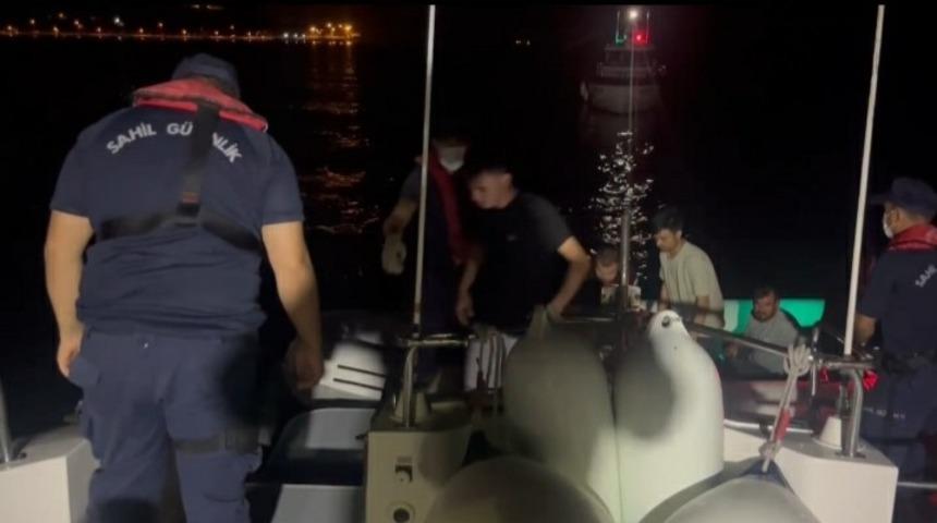 İzmir açıklarında 40 düzensiz göçmen yakalandı