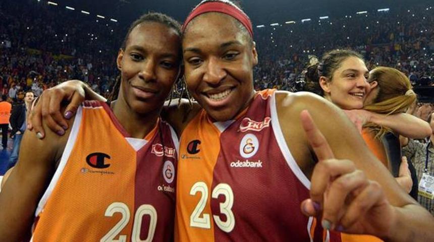 Kelsey Bone geri d&ouml;n&uuml;yor