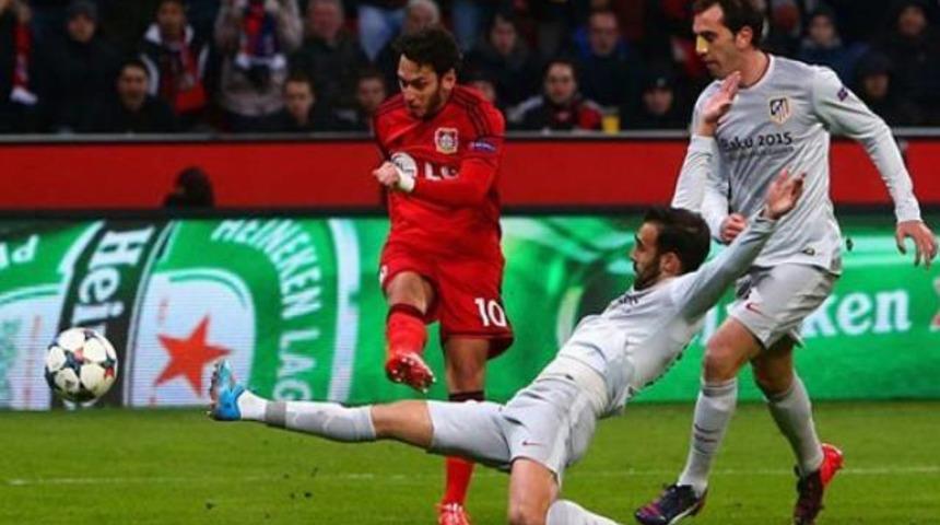 Almanya&rsquo;da g&uuml;ndem Hakan &Ccedil;alhanoğlu