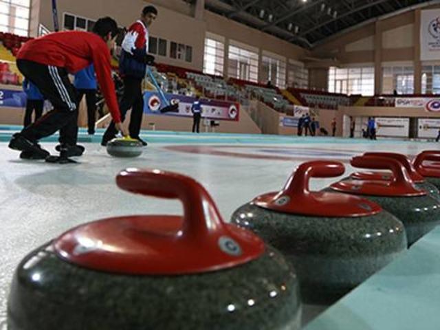Milli curlingciler Erzurum'da yetişiyor