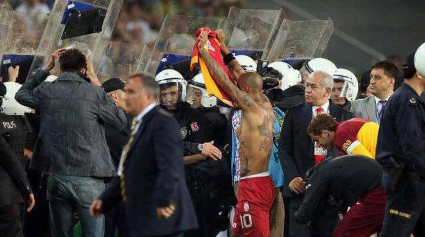 Kadık&ouml;y'e 'pitbull' baskını