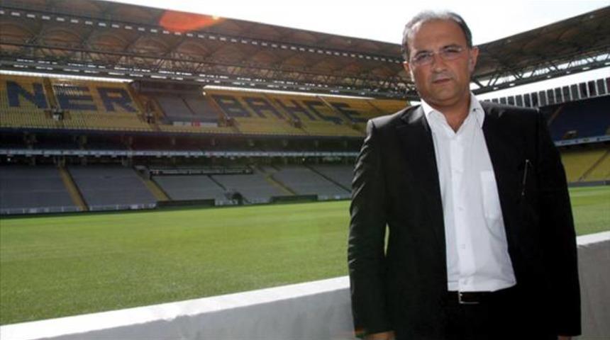 'Fenerbah&ccedil;e taraftarı Duygun Yarsuvat'ı alkışlar'