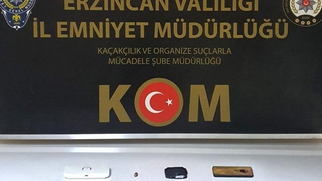 Ehliyet sınavında kopya düzeneği ele geçirildi