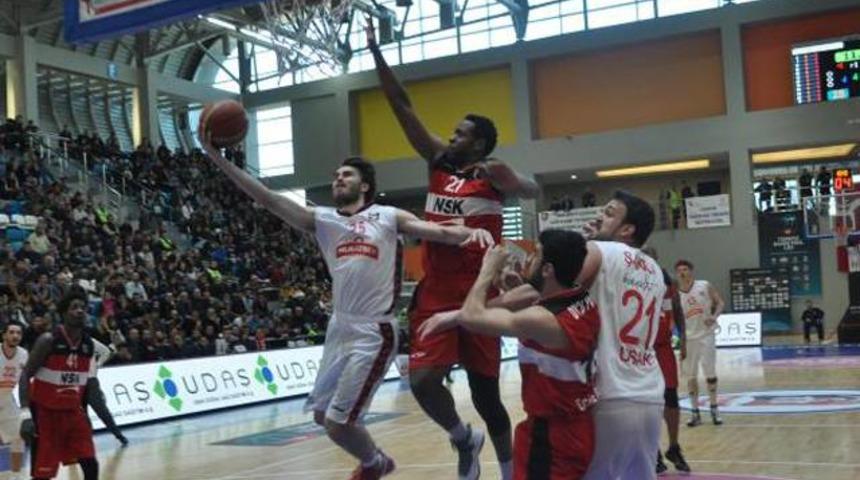 Muratbey Uşak Sportif 103 - 90 Eskişehir Basket
