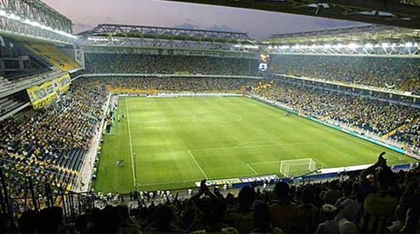 Galatasaray'a Emel Sayın şarkısıyla g&ouml;nderme