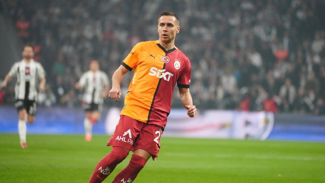Galatasaray da 6. ayrılık kapıda! Büyük umutlarla alınan isim takımdan gönderiliyor... Hem de zararına 2