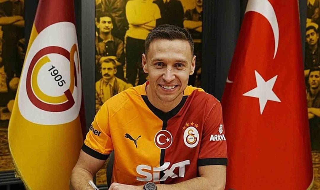 Galatasaray da 6. ayrılık kapıda! Büyük umutlarla alınan isim takımdan gönderiliyor... Hem de zararına 3