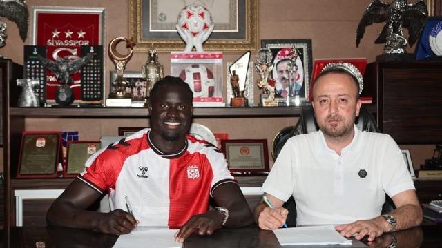 Sivasspor Aliou Badji’yi kadrosuna kattı