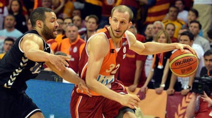 Galatasaray'ın yıldızına sakatlık şoku