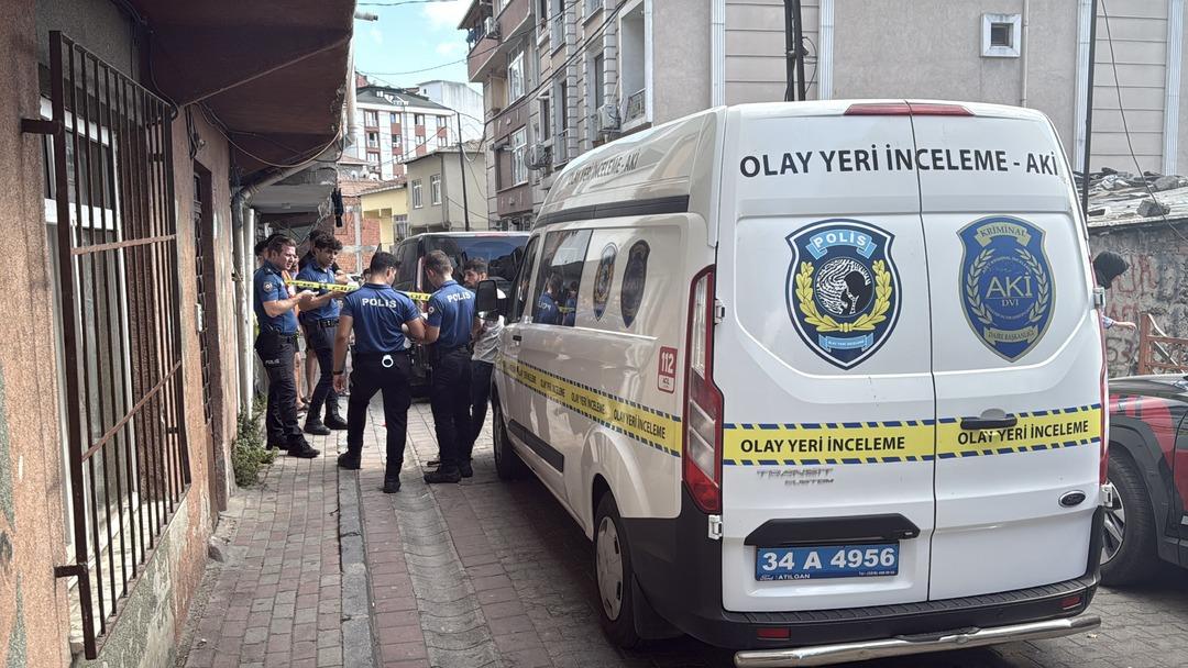Kağıthane de ev arkadaşı dehşeti! Yumurta yaptığı sırada boğazını keserek öldürdü 3