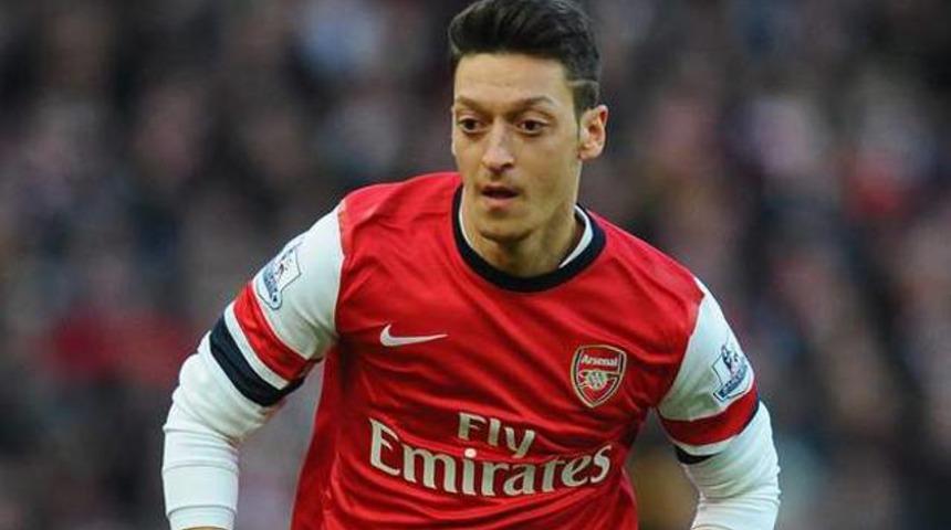 Mesut Özil'den Beşiktaş'a destek