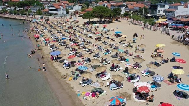 Olumsuz koşullar nedeniyle peş peşe kararlar alındı! Sakarya ve Kocaeli'de denize girişler yasaklandı