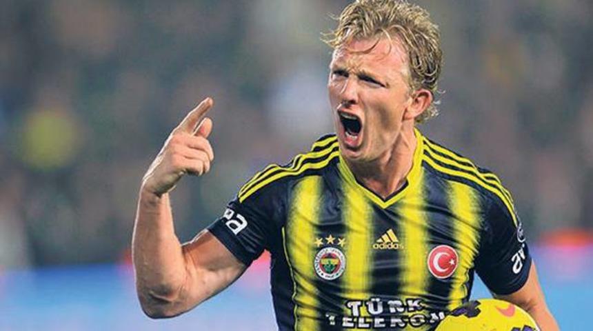 Feyenoord a&ccedil;ıkladı! Kuyt...