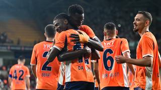 Başakşehir, Avrupa'da güle oynaya turladı!