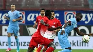 Trabzonspor Cardozo ve Mehmet Ekici ile...