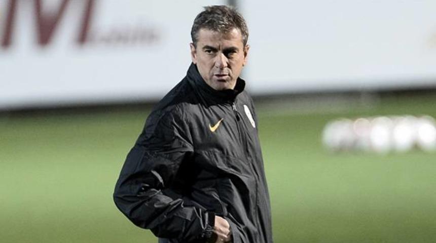 Hamza Hamzaoğlu duvarlara bunları astırdı