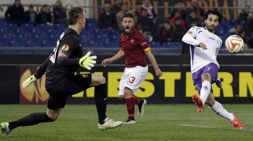 Fiorentina Roma'yı ateşe verdi