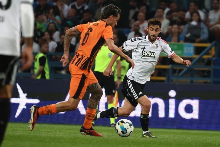 Shakhtar Donetsk toplamda 6-2'lik skorla mağlup olan Beşiktaş'ta ortalık karıştı! Sergen Yalçın sesleri...  G2