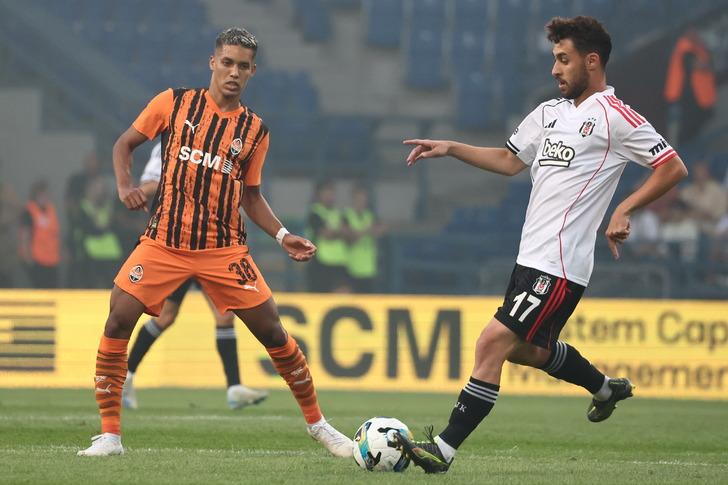 Shakhtar Donetsk toplamda 6-2'lik skorla mağlup olan Beşiktaş'ta ortalık karıştı! Sergen Yalçın sesleri...  G4
