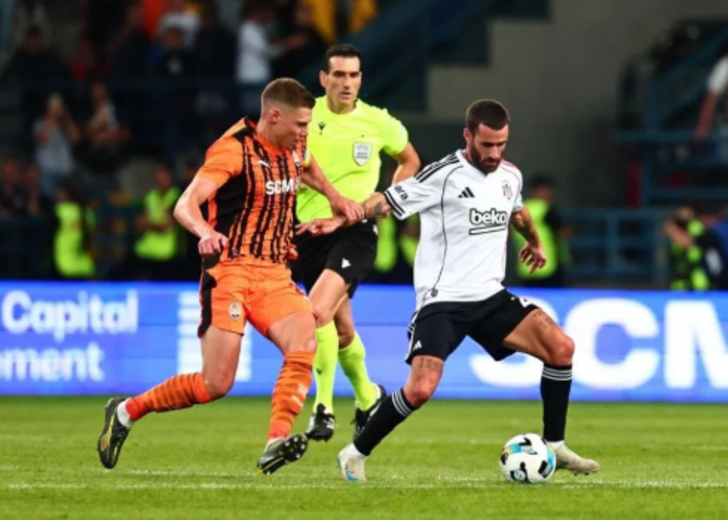 Beşiktaş'ın Shakhtar Donetsk'e elenmesi sonrası Nihat Kahveci canlı yayında çılgına döndü! "Beşiktaş çöküyor, çöküyor..." G1