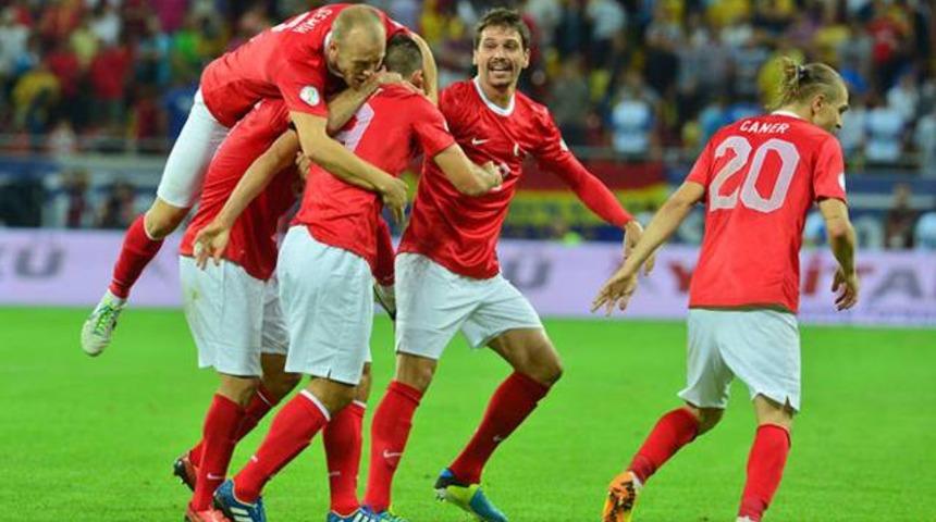 Milli takımda &Ouml;mer'in yerine Ersan G&uuml;l&uuml;m