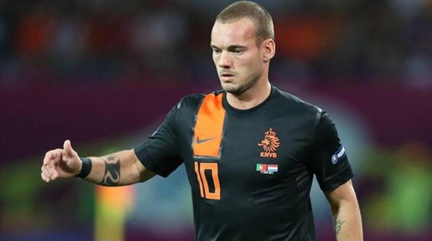 Sneijder a&ccedil;ıkladı! T&uuml;rkiye...
