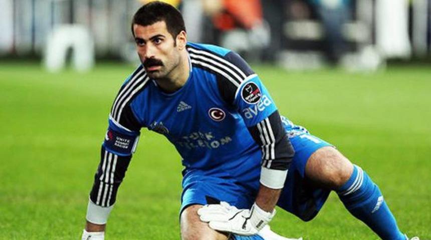 Volkan Demirel, Şampiyonlar Ligi tarihine ge&ccedil;ti!