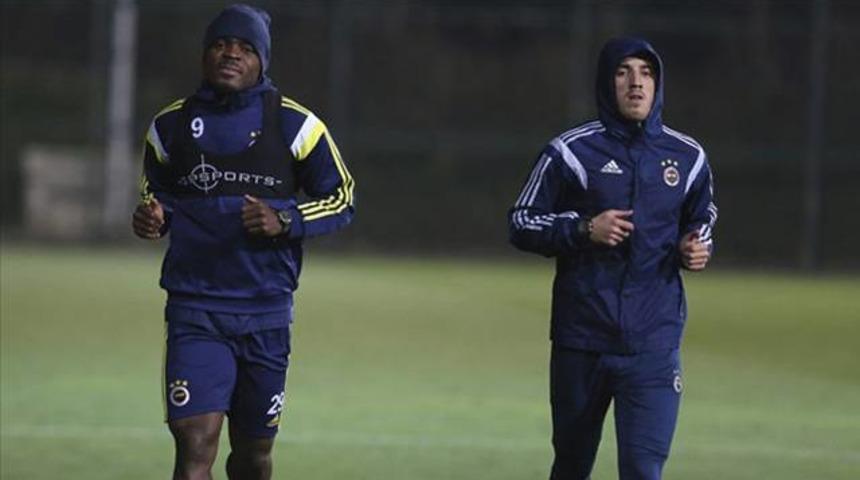 Fenerbah&ccedil;e'de Emenike idmana &ccedil;ıktı