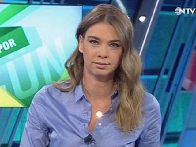 Ünlü spikere taciz şoku!