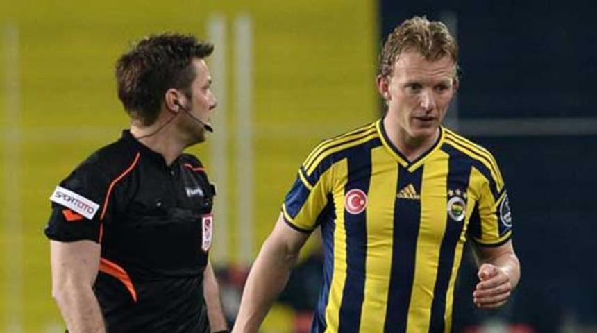 Kuyt Fenerbah&ccedil;e'den gidiyor