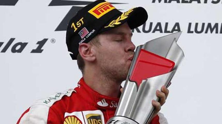 Ferrari geri d&ouml;nd&uuml;