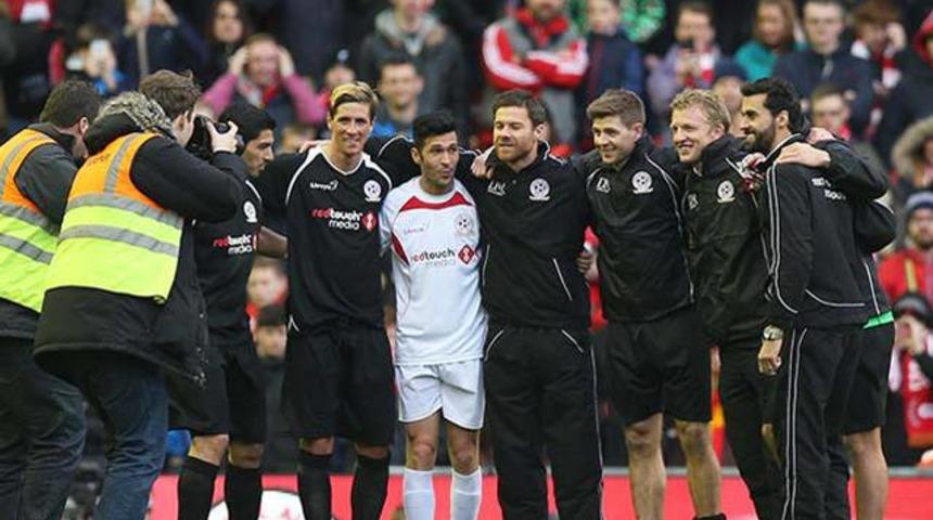 Liverpool’da yıldızlar geçidi gibi maç