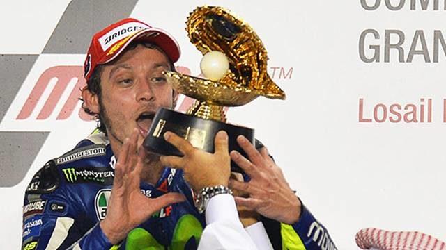 Sezonun açılışı Rossi'den