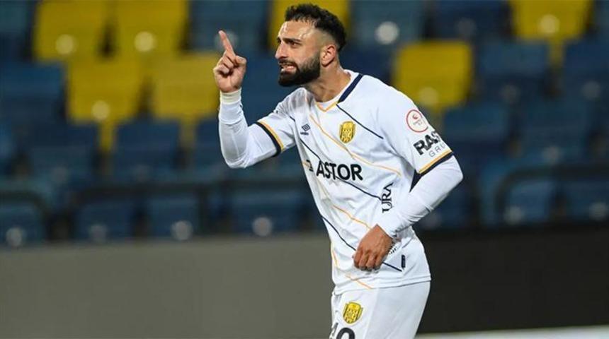 Göztepe, Efkan Bekiroğlu ile anlaşmaya vardı
