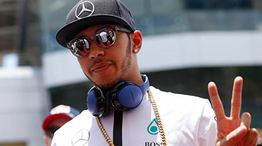 Lewis Hamilton'a servet!