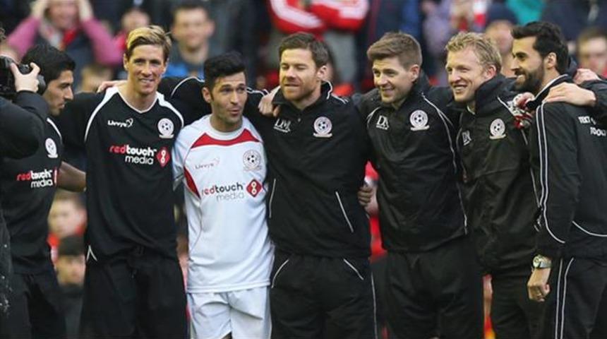 Suarez ile Gerrard'ın Fenerbah&ccedil;e dileği