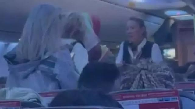 İstanbul uçağında ayakta durma kavgası! Kural dışı yolcu” işlemi başlatıldı