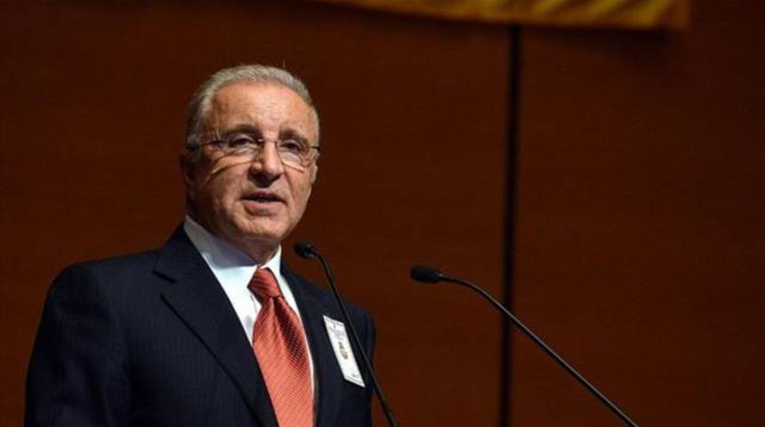 &Uuml;nal Aysal yeniden Galatasaray başkanlığını d&uuml;ş&uuml;n&uuml;yor