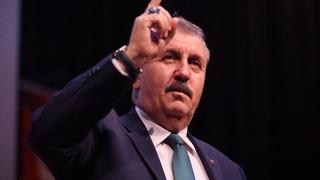 BBP lideri Mustafa Destici: İsrail'e topyekun müdahale edilmeli, ne olacaksa olsun