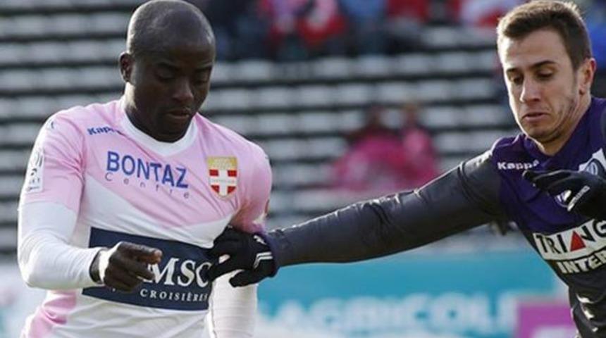 Dany kul&uuml;b&uuml;n&uuml; hayrete d&uuml;ş&uuml;rd&uuml;!