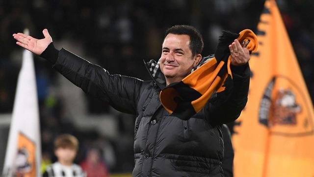 Acun Ilıcalı'nın sahibi olduğu Hull City Trabzonspor'dan Enis Destan'ı resmen açıkladı!