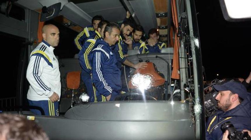 Fenerbahçe otobüsüne silahlı saldırı