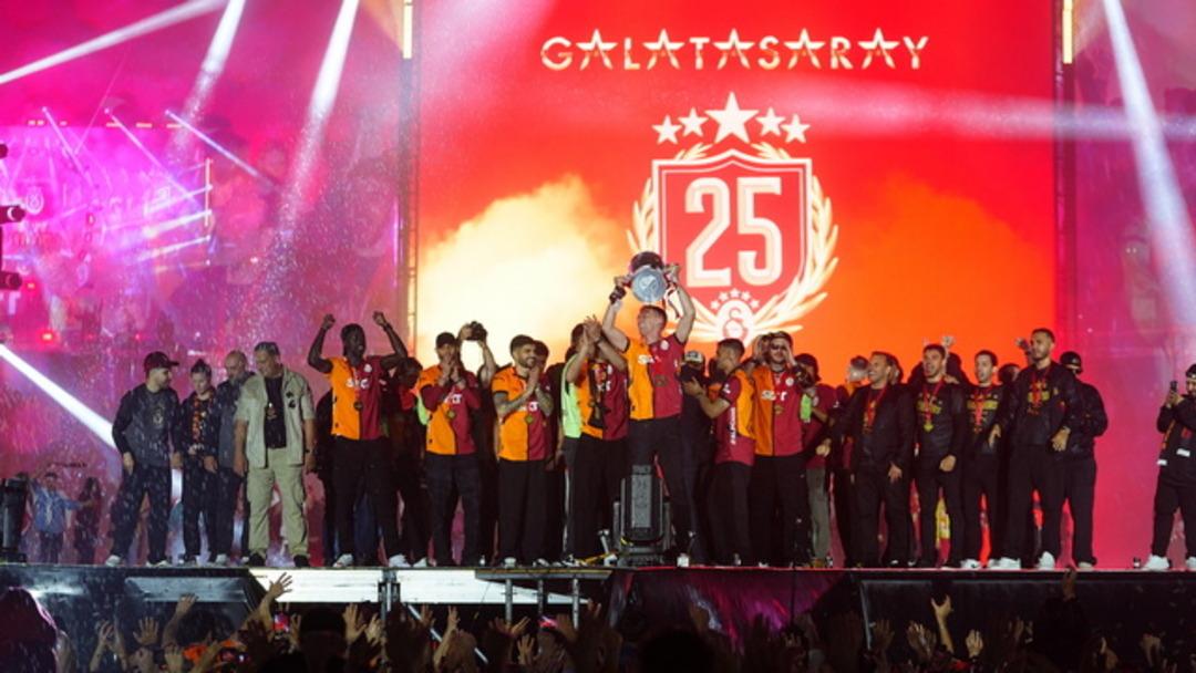 Süper Lig de şampiyon olacak takımı tahmin ettiler! 79 puanla ipi göğüsleyecek... Ligin devine sadece %4.7 ihtimal verdiler! 1