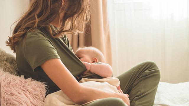 Anne ve bebek için koruyucu kalkan: Meme ve yumurtalık kanseri tehlikesini azaltıyor! Emzirmenin önemi nedir?