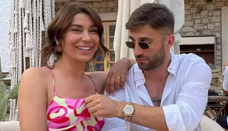 Kocası göğüs detayını görünce mesaj attı: "Siler misin?"