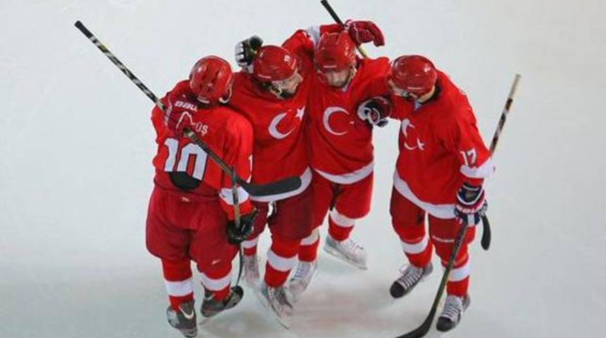 Millilerimiz 4'te 4 yaptı