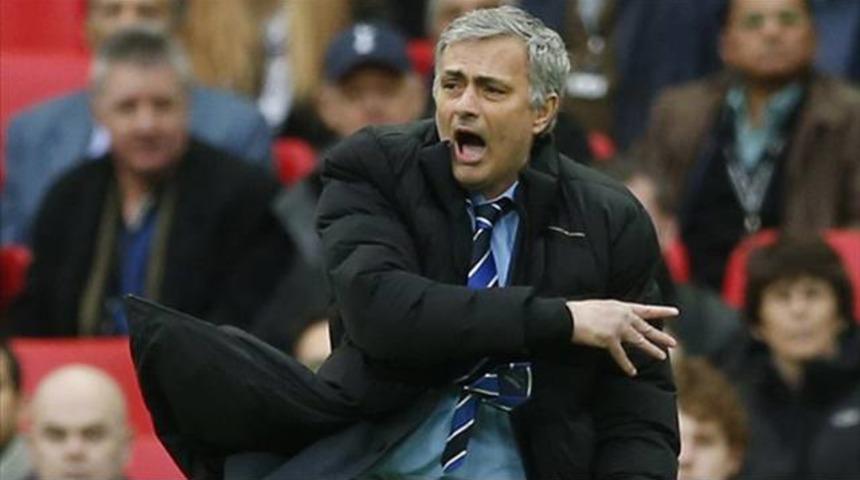Chelsea ve Mourinho Türkiye'ye geliyor