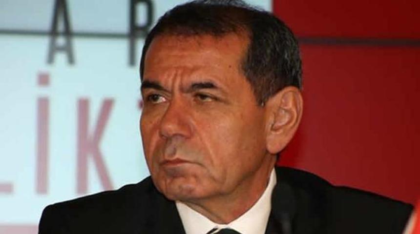 Galatasaray&lsquo;ın başkan adayı ilk transferi a&ccedil;ıkladı