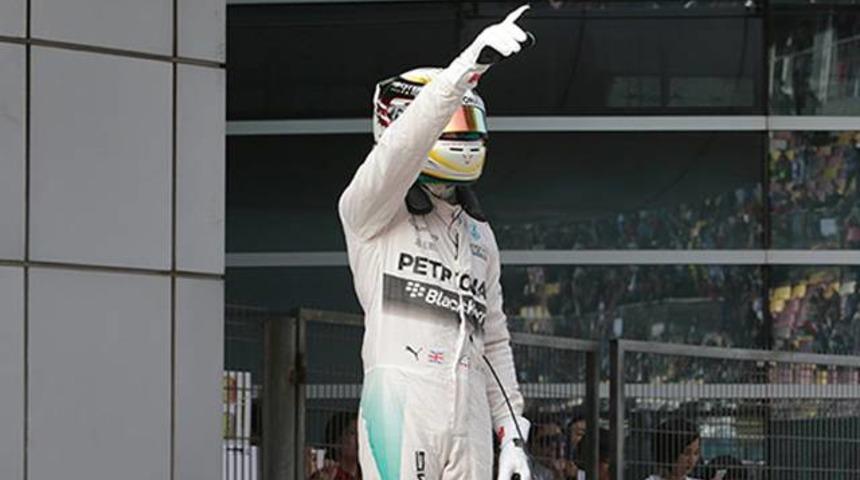 Çin’de Hamilton rüzgarı