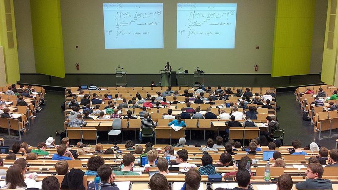 Üniversite tercihi yapacaklar dikkat! Vakıf üniversitesi ücretleri cep yakıyor: 1 milyon TL yi aşıyor 2